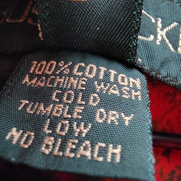 Bushwacker USA Button Up Shirt Womens Size M Dog Hunting All Over Print Red - Picture 6 of 8